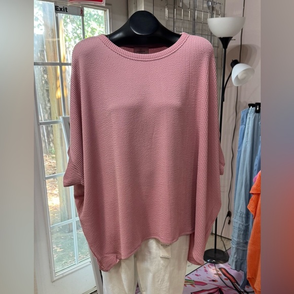 Ribbed relaxed fit poncho. Plus size. Dusty mauve color. Andree by Unit. - Picture 1 of 5